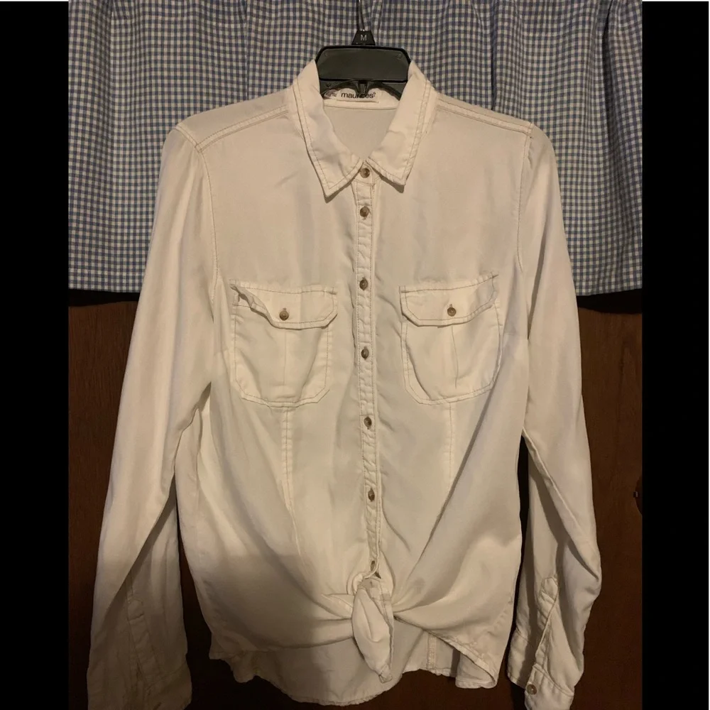 Maurices Button Down Shirt    Size 0 - Picture 2 of 8